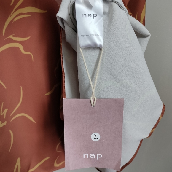 🆕 NAP Loungewear Art Print Maxi Dress in Cloud Track - Picture 12 of 13